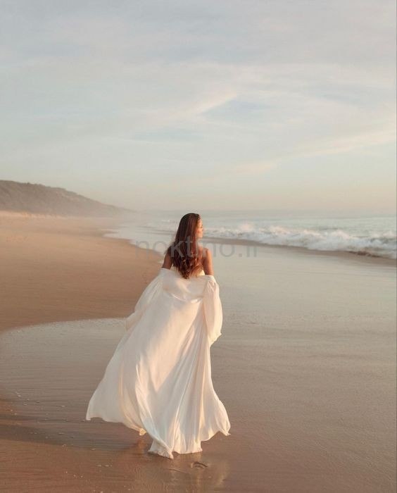 ژست عکس کنار دریا دخترانه با حجاب