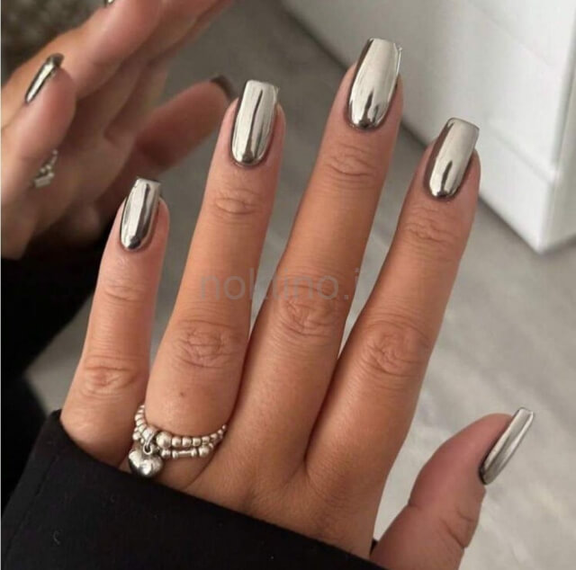 عکس خفن 75 مدل ناخن کروم کلیر